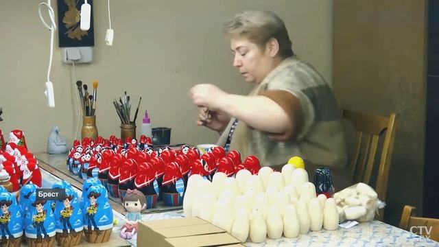 Брестская фабрика сувениров | Брестская Матрешка. История взлета, падения и возрождения производств смотреть онлайн