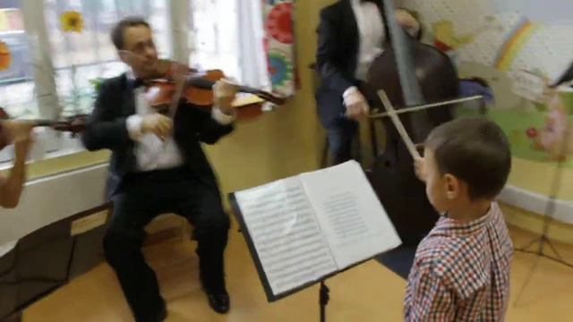 Концерт "Классика для малышей" от коллектива "Контрабас-квартет" смотреть онлайн