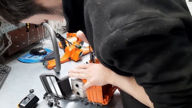 Полная сборка Husqvarna 135. Ремонт бензопилы Хускварна
