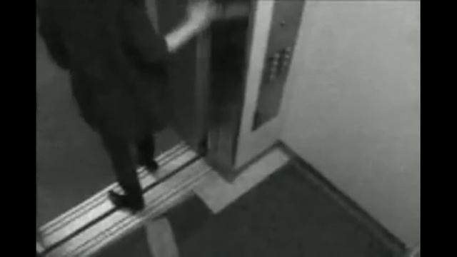 ВИДЕО КОТОРЫЕ ЗАСТАВЯТ ВАС ИСПУГАТЬСЯ. Попробуй не испугаться. Самые страшные видео смотреть онлайн