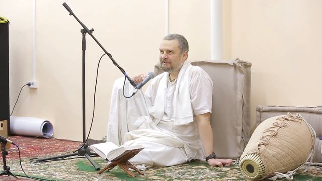 Гуру-таттва, Бхагавад-гита глава 13, стих 19 (Шриман Шукадев дас Адхикари 2016.11.13) смотреть онлайн