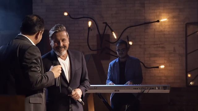 Déjame Llorar (Ida y Vuelta Edición Especial)[Video Oficial] смотреть онлайн