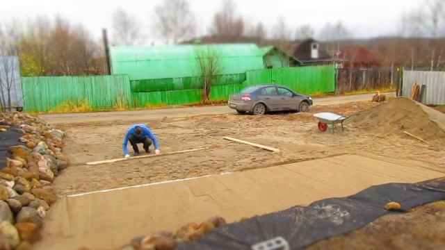 Продолжаем выравнивать участок смотреть онлайн