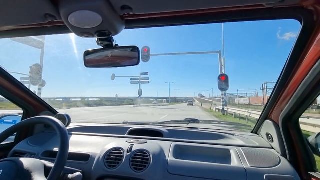 Twingo 1 Turbo acceleration смотреть онлайн