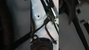 Разборка задней двери на Mazda CX-5