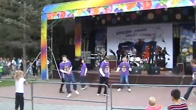 День молодёжи 2011.MPG смотреть онлайн