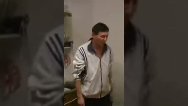 К бою готов Стиль пьяного разборки на кухне. смотреть онлайн