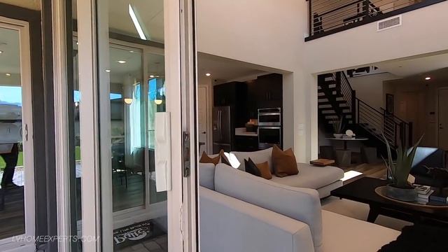 Las Vegas Modern Loft $561K | 3310 SQFT, 4BD, Suite, Den, 4BA, Loggia, Retreat, Courtyard, Cafe смотреть онлайн