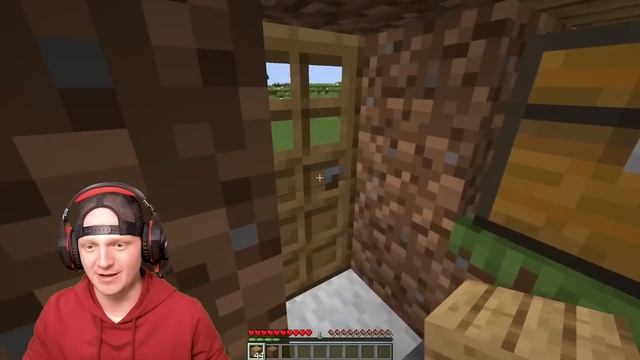 Minecraft But Grass is Painful смотреть онлайн