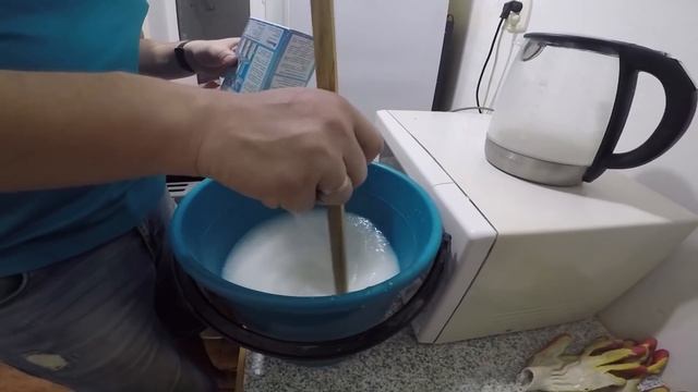 Грунтовка стен и поклейка обоев. Мы готовимся к окончанию ремонта смотреть онлайн