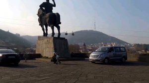 Тбилиси, Памятник Мимино, Князь Горгасали, Храм Метехи