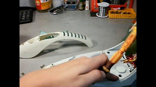 Ремонт утюга Scarlett SC-136S смотреть онлайн