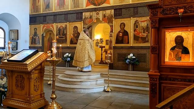 Неделя 7-я по Пятидесятнице. Положение честной ризы Господни в Москве. Прп. Антония Печерского. смотреть онлайн