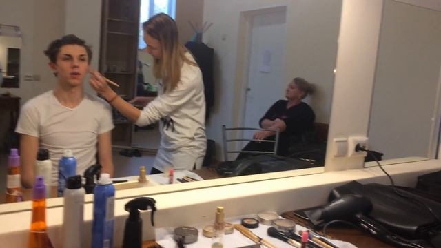 Евгений Гапонов и Личные стилисты ( Студия ИРИНЫ УШАКОВОЙ ) смотреть онлайн