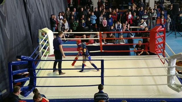 Бой Новикова Михаила и Белова Кирилла смотреть онлайн