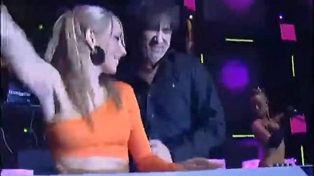 Димитрий Христов в песне Кая Метова "Ты идёшь по дороге" (HD) смотреть онлайн