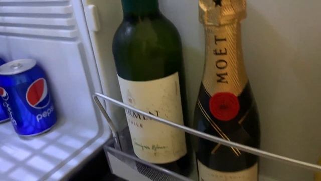 FAIRMONT DUBAI // ROOM TOUR смотреть онлайн