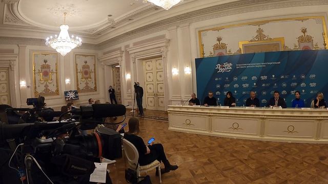 Пресс-конференция, Финал и Гала-концерт фестиваля «Добрая волна» состоялись в Казани 2 смотреть онлайн