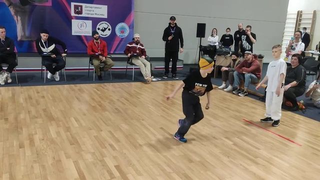 bboy Lazy_SaM vs bboy Power_Jet. 1/2 перетанцовка. чемпионат Москвы 2021. смотреть онлайн