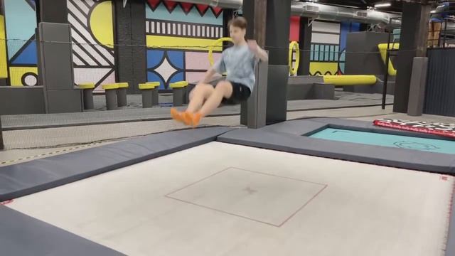 БАТУТЫ С ФАСОЛЬКОЙ И КАРИНОЙ 2 - Follentass, Keyeren, Fasoollka, Vatarls смотреть онлайн