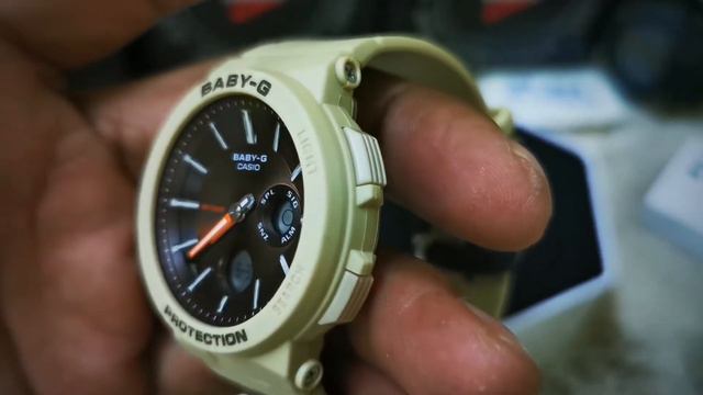 BABY-G BGA-255-5ADR NEON ILLUMINATOR quick unboxing смотреть онлайн