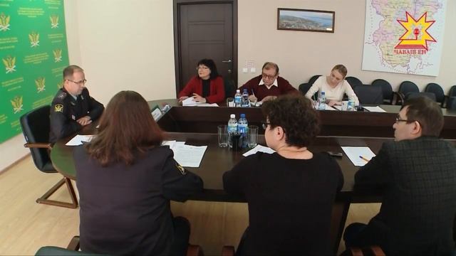 Приставы Чувашии только за прошлый год вернули в бюджет республики более 3 миллиардов рублей. смотреть онлайн