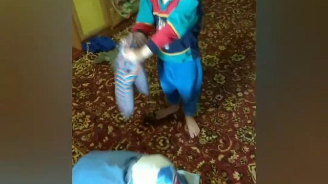 Делаем вареники с вишней/уборка дома/Паша-инженер смотреть онлайн