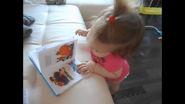 пухляшиккарасук Маленькая девочка читает скороговорки смотреть онлайн
