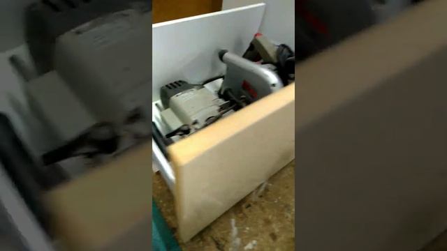 METABOX Открывание от нажатия.TIP-ON