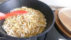 Пицца из лаваша на сковороде! Нарезаем ножницами лаваш и через 15 минут вкуснота на завтрак!