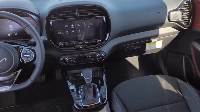 2023 Kia Soul GT-Line смотреть онлайн