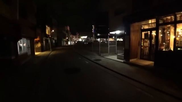 ПОДЗЕМНЫЙ ГАРАЖ В ЯПОНИИ! НА ЧЁМ ЕЗДЯТ ЯПОНЦЫ?! Тойота КАМРИ или РАВ 4, НИССАН Х Трейл? Авторынок смотреть онлайн