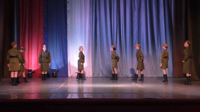 Ансамбль Коробейники. Смуглянка смотреть онлайн