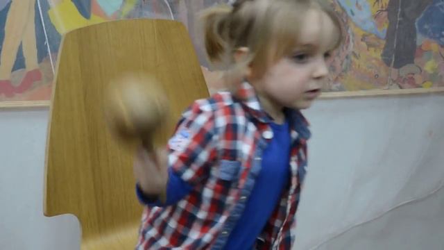 Урок пения с Машей Макаровой (из группы "Маша и Медведи") смотреть онлайн