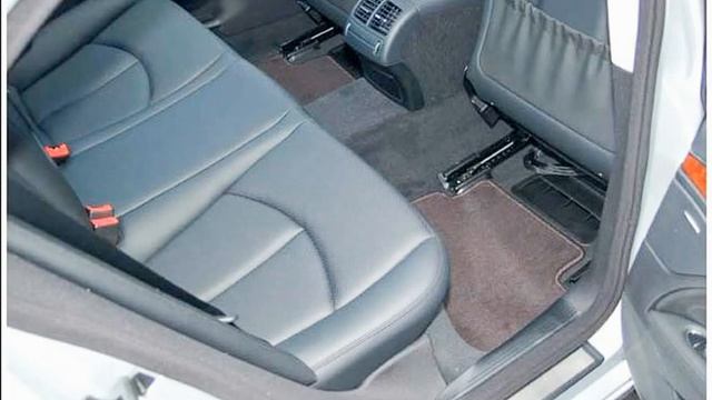 Mercedes Benz E 350 4MATIC Sedan | Component Locations - 23 (W211) смотреть онлайн