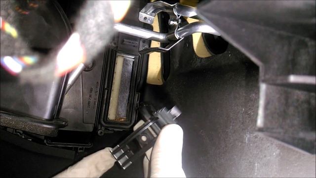 ЗАМЕНА ФИЛЬТРА САЛОНА / REPLACING THE SALON FILTER / AUDI A6 смотреть онлайн