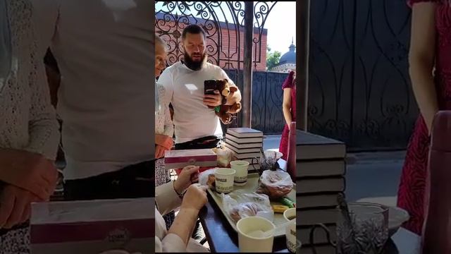 Группа поздравила ! смотреть онлайн