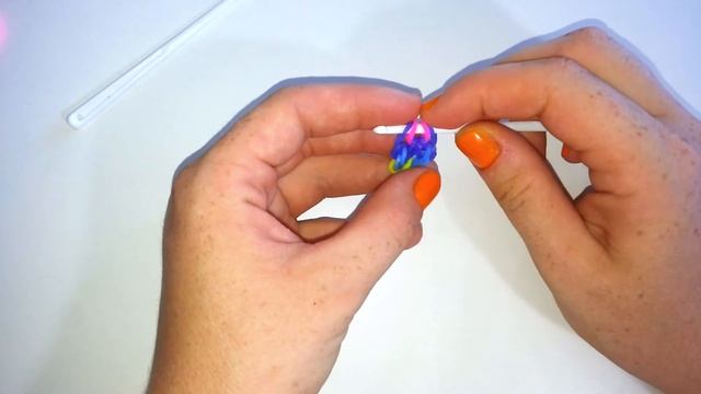 Браслет из резинок Клевер Hook only Сlover tutorial DIY смотреть онлайн