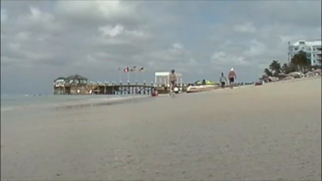 The Bahamas in 40 Seconds смотреть онлайн