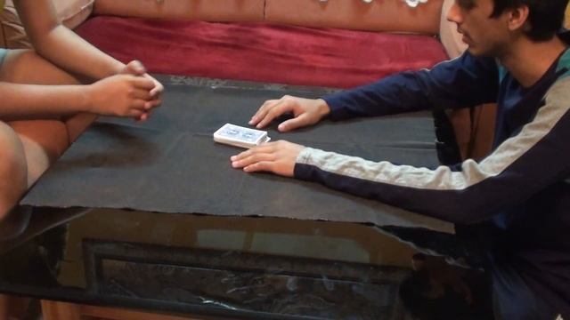 The Mysterious Card Trick смотреть онлайн