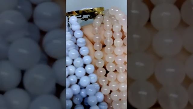 Колье розовый жадеит и бело серый полосатый агат, чокер, винтаж. смотреть онлайн