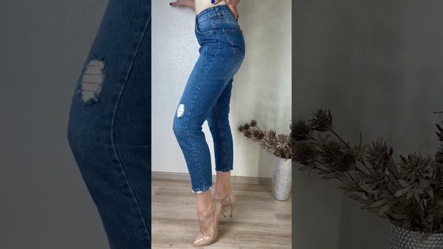 Джинсы женские мом с потертостями 0502 Jeans24 смотреть онлайн
