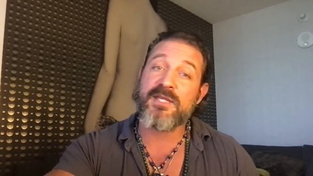 The (Overdue) Collapse of Short Term Rentals - HOST REACTS смотреть онлайн