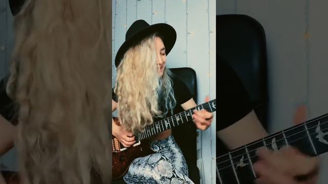 Beat It - Michael Jackson | Guitar Solo by Sophie Burrell смотреть онлайн