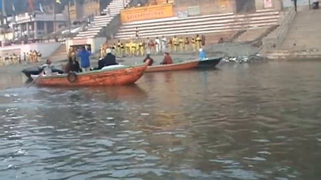 Восход солнца над Гангом! Dawn above Gang river смотреть онлайн