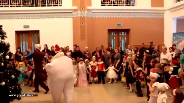 Новогодний утренник в биробиджанском Дворце культуры смотреть онлайн