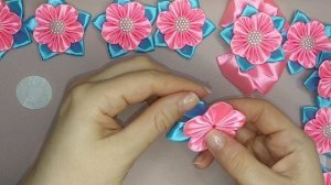 Лента в косу из атласной ленты.