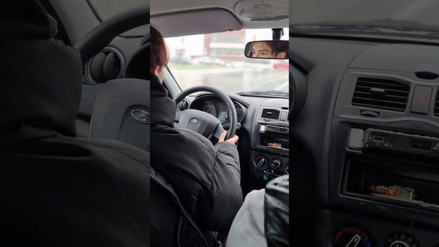 Внутренний экзамен в автошколе группы № 22. смотреть онлайн