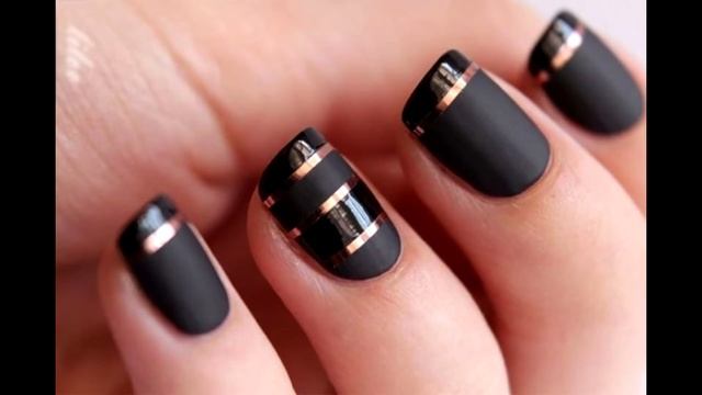 Черный маникюр с золотой полосой ? ИДЕИ МАНИКЮРА ? ДИЗАЙН НОГТЕЙ ??? смотреть онлайн