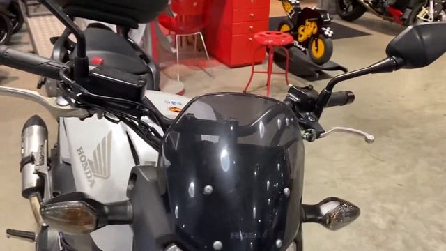 Honda NC750S смотреть онлайн